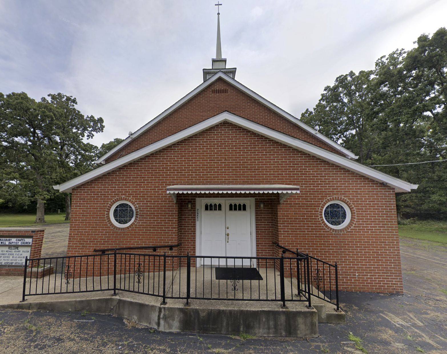 A photo of the Aulsbury Chapel Freewill Baptist Church building in Bonne Terre, Missouri